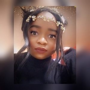 Meet your Posher, Anah